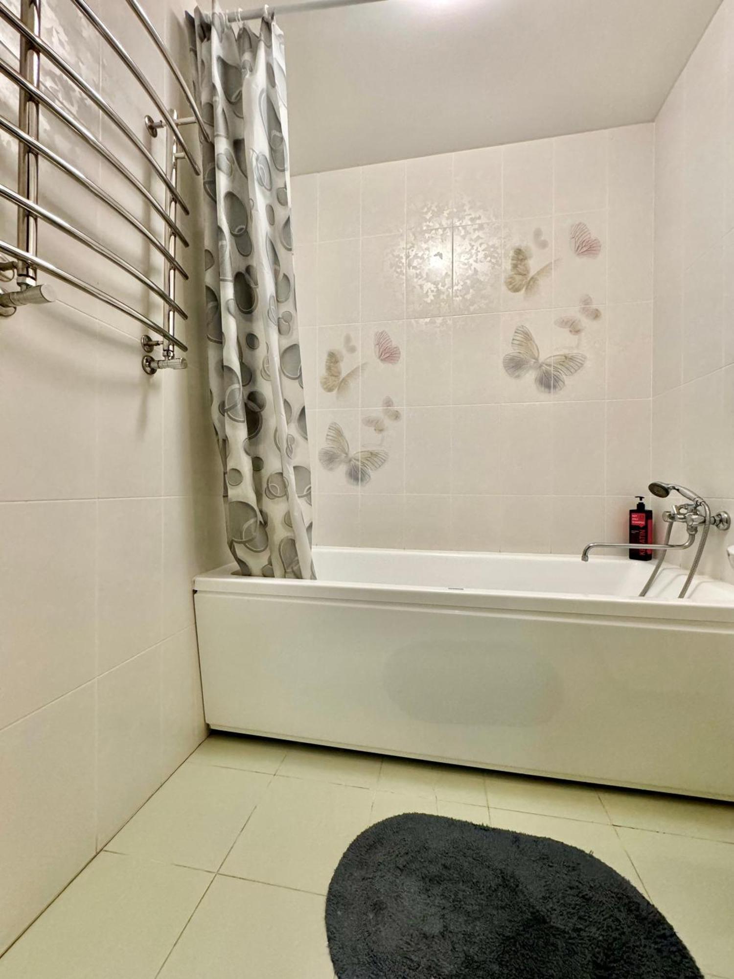 Apartpoltava Світлі Просторі Апартаменти 80М2 , 2-Окремі Кімнати, Новобудова Центр Чек Банківський Eksteriør bilde