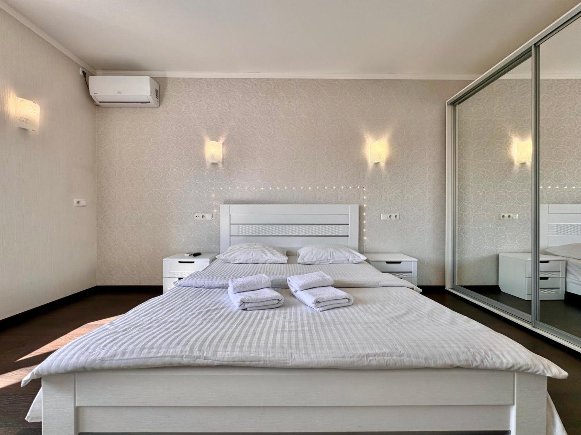 Apartpoltava Світлі Просторі Апартаменти 80М2 , 2-Окремі Кімнати, Новобудова Центр Чек Банківський Eksteriør bilde
